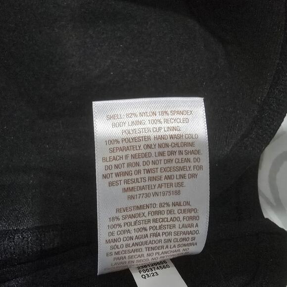 NWT Black Swim Top – Size 32DD (Shade & Shore) - Picture 4 of 6